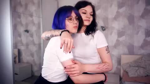 Snapshot of avaobierne chatting on 11.20.25 avaobierne online show from 11.20.25