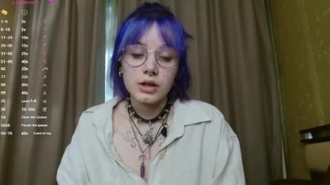 Snapshot of avaobierne chatting on 04.19.26 avaobierne online show from 04.19.26