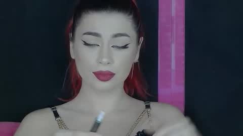 Snapshot of avareina chatting on 10.13.25 Ava Reina online show from 10.13.25