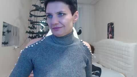 avasaturnian online show from 10.13.25