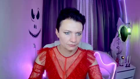 avasaturnian online show from 10.21.25