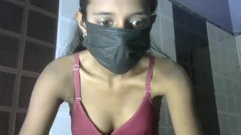 Snapshot of avery_lust01 chatting on 04.27.26 avery_lust01 online show from 04.27.26