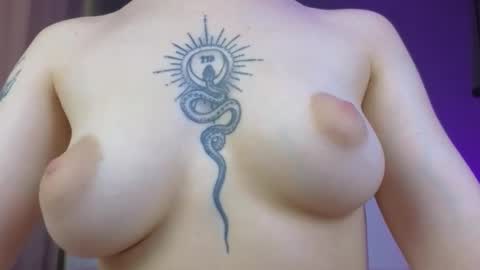 avgustina_love online show from 12.20.25