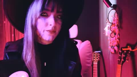 Avriel online show from 11.01.25