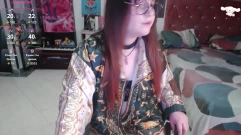 Abril online show from 10.03.25