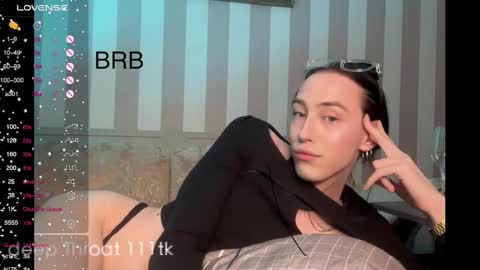 avril_pearly_ online show from 01.02.25