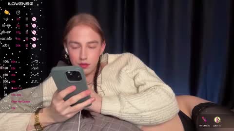 avril_pearly_ online show from 01.17.25