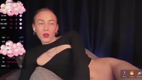 avril_pearly_ online show from 02.04.25