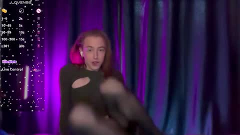 avril_pearly_ online show from 02.11.26