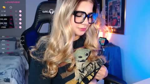 Avrill Morgan online show from 02.16.25