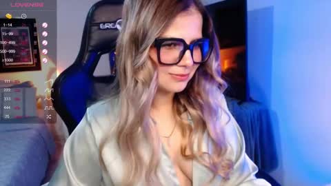 Avrill Morgan online show from 09.08.25