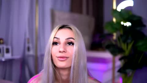 Snapshot of awalynch chatting on 02.14.26 awalynch online show from 02.14.26