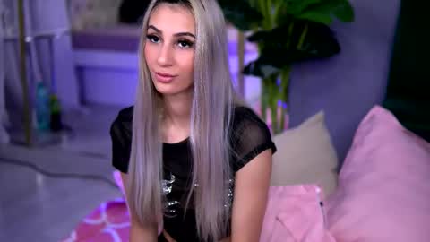 Snapshot of awalynch chatting on 02.15.26 awalynch online show from 02.15.26