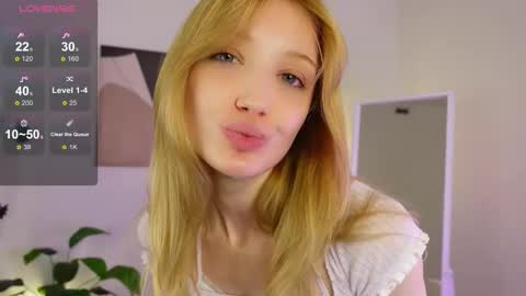 aweryuwu online show from 11.02.25