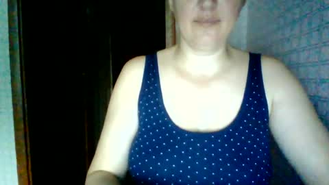 Snapshot of awesomeladyy chatting on 06.15.26 awesomeladyy online show from 06.15.26