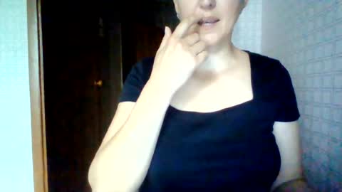 Snapshot of awesomeladyy chatting on 07.21.26 awesomeladyy online show from 07.21.26