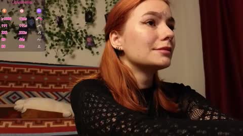 Snapshot of aww_burn chatting on 12.02.25 Tris online show from 12.02.25