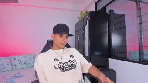 AXEL online show from 01.08.26