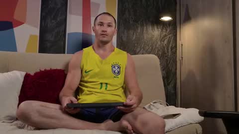 Axel Fairchaild online show from 11.18.25