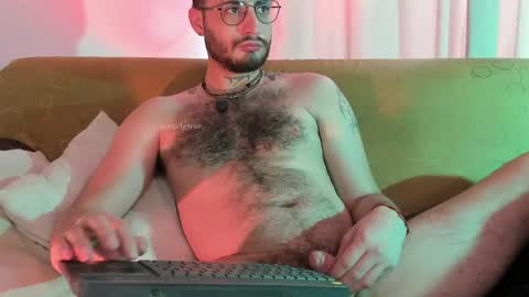 Snapshot of axel_giracr chatting on 04.20.26 Sebstian online show from 04.20.26