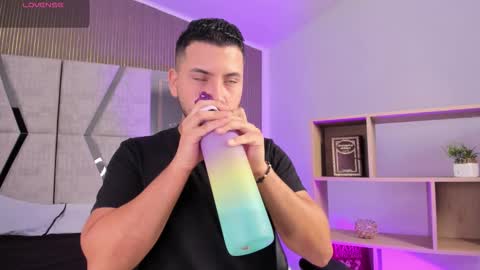 Snapshot of axel_grey_ chatting on 02.22.26 axel_grey_ online show from 02.22.26