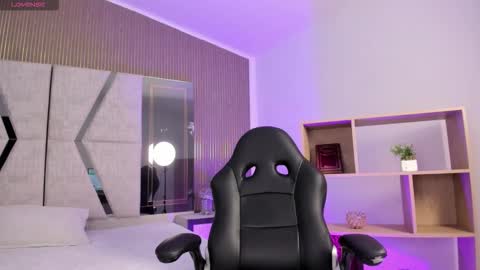 Snapshot of axel_grey_ chatting on 02.23.26 axel_grey_ online show from 02.23.26