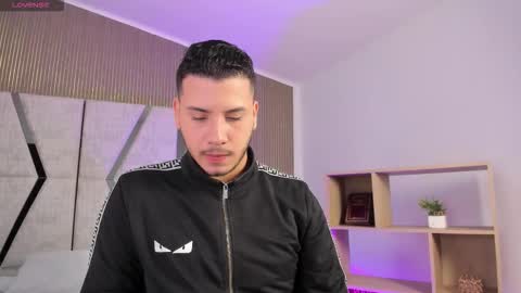 Snapshot of axel_grey_ chatting on 02.25.26 axel_grey_ online show from 02.25.26