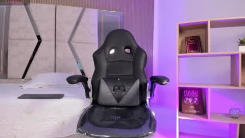 Snapshot of axel_grey_ chatting on 02.27.26 axel_grey_ online show from 02.27.26