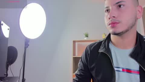 Snapshot of axel_grey_ chatting on 03.14.26 axel_grey_ online show from 03.14.26