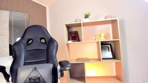 Snapshot of axel_grey_ chatting on 03.23.26 axel_grey_ online show from 03.23.26