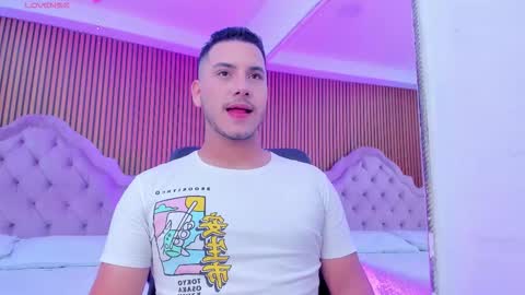 Snapshot of axel_grey_ chatting on 03.28.26 axel_grey_ online show from 03.28.26