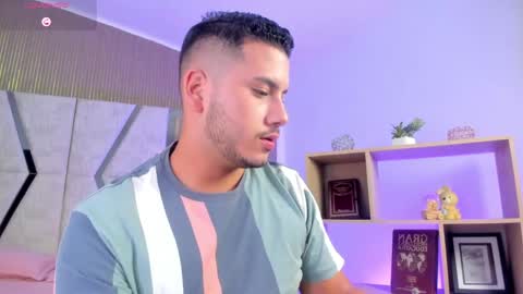 Snapshot of axel_grey_ chatting on 04.01.26 axel_grey_ online show from 04.01.26