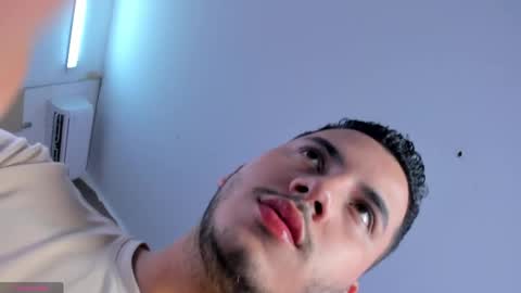 Snapshot of axel_grey_ chatting on 04.05.26 axel_grey_ online show from 04.05.26