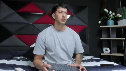 axel_hendrick online show from 02.17.26