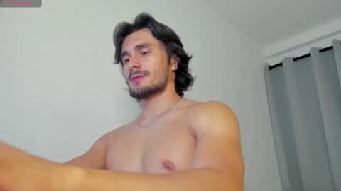 Snapshot of axel_owen chatting on 09.26.25 Axel online show from 09.26.25