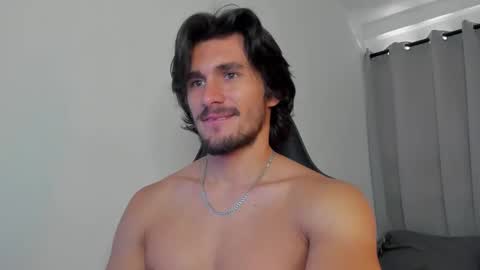 Snapshot of axel_owen chatting on 09.27.25 Axel online show from 09.27.25