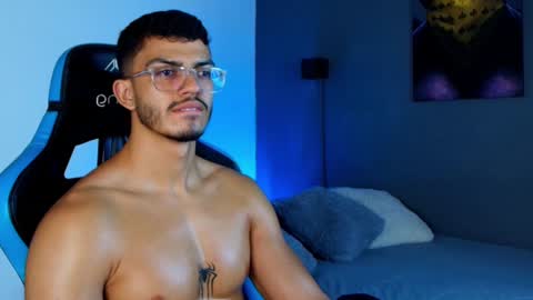 axel stein NEW ACCOUNT online show from 02.04.25