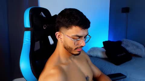 axel stein NEW ACCOUNT online show from 03.08.25