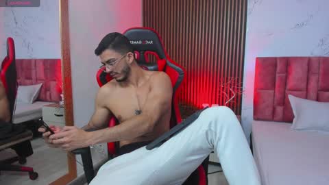 Snapshot of axel_stein2 chatting on 12.15.24 Axel online show from 12.15.24