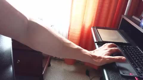 axelcr0ss online show from 10.28.25