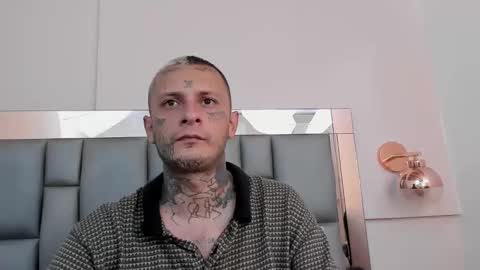 Snapshot of axeldasilva27cm chatting on 01.10.25 online show from 01.10.25