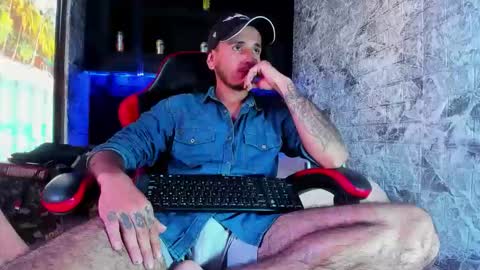 Axell Cross2 online show from 04.01.26