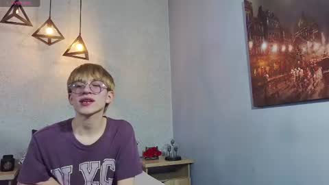 Snapshot of axell_stone chatting on 06.15.26 axell_stone online show from 06.15.26