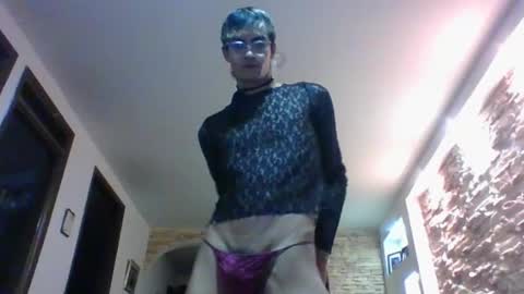 Axel  online show from 12.18.24