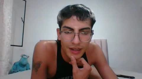 Axel  online show from 12.24.24