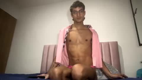 Axel  online show from 01.22.25