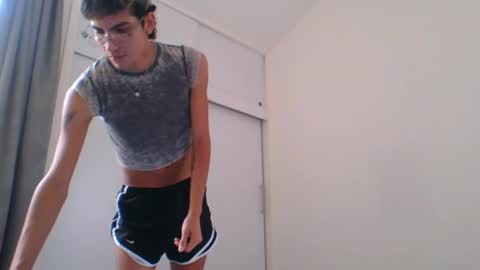 Axel  online show from 02.13.25