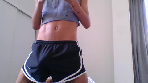 Axel  online show from 02.14.25