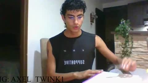 Axel  online show from 10.19.25