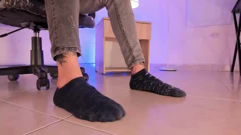 im your little femboy  ALEX   online show from 12.22.25